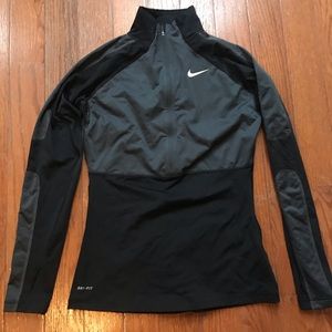 Nike Dryfit pullover